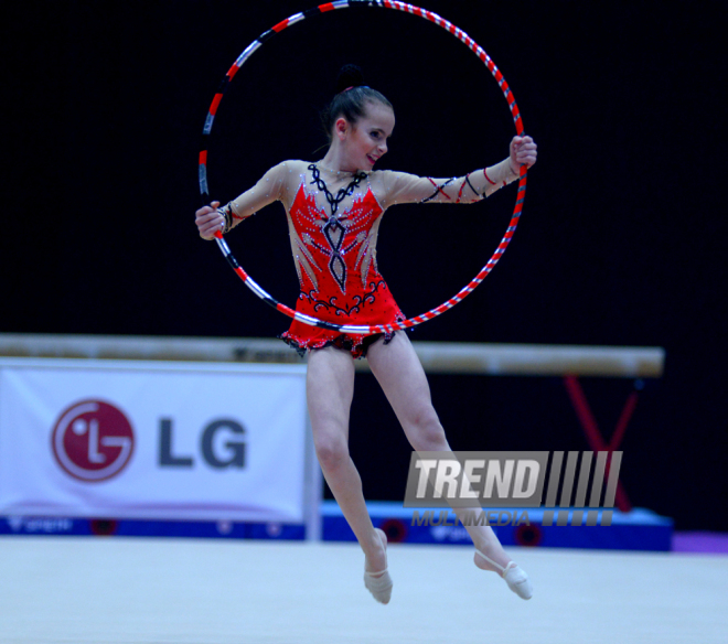 Bədii gimnastika üzrə 22-ci Azərbaycan Birinciliyi və Bölgələrarası Kubok yarışları davam edir. Bakı, Azərbaycan, 18 dekabr 2015